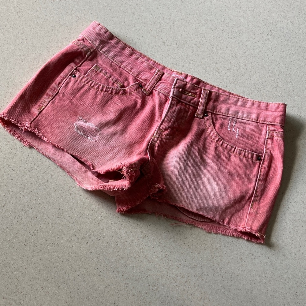 Mossimo Supply Co. Pink Jean Shorts Women Size 5/Fit 6